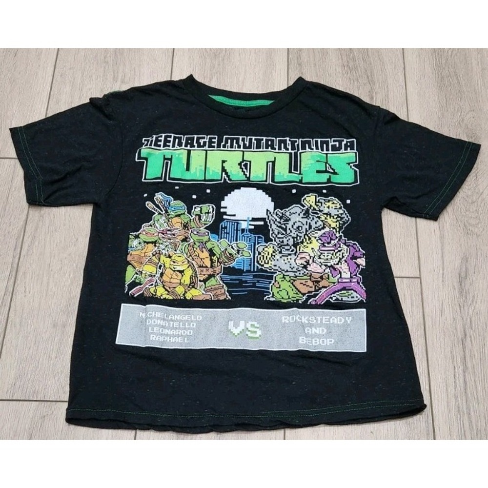 Teenage Mutant Ninja Turtles TMNT Graphic Tshirt Black & Green Youth Size M